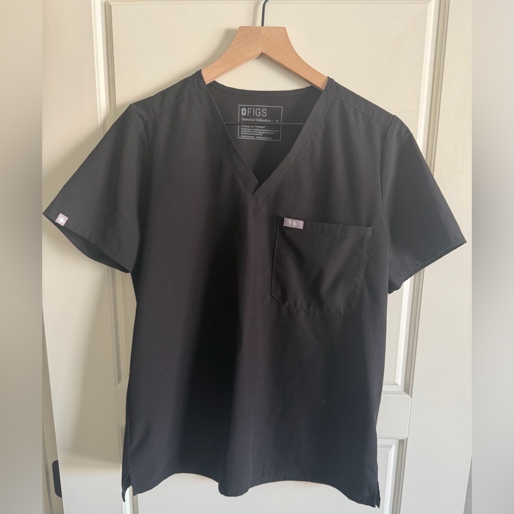 Figs Women’s Black Scrub Top